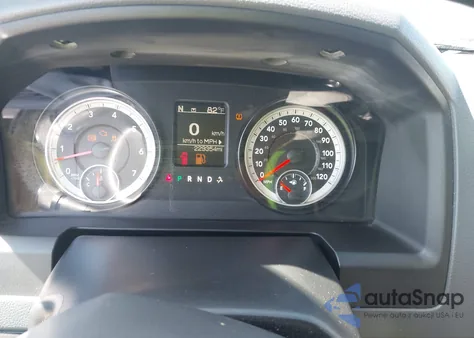 2015 Ram 1500 Express из США, поврежденный, VIN 3C6RR7KTXFG676500